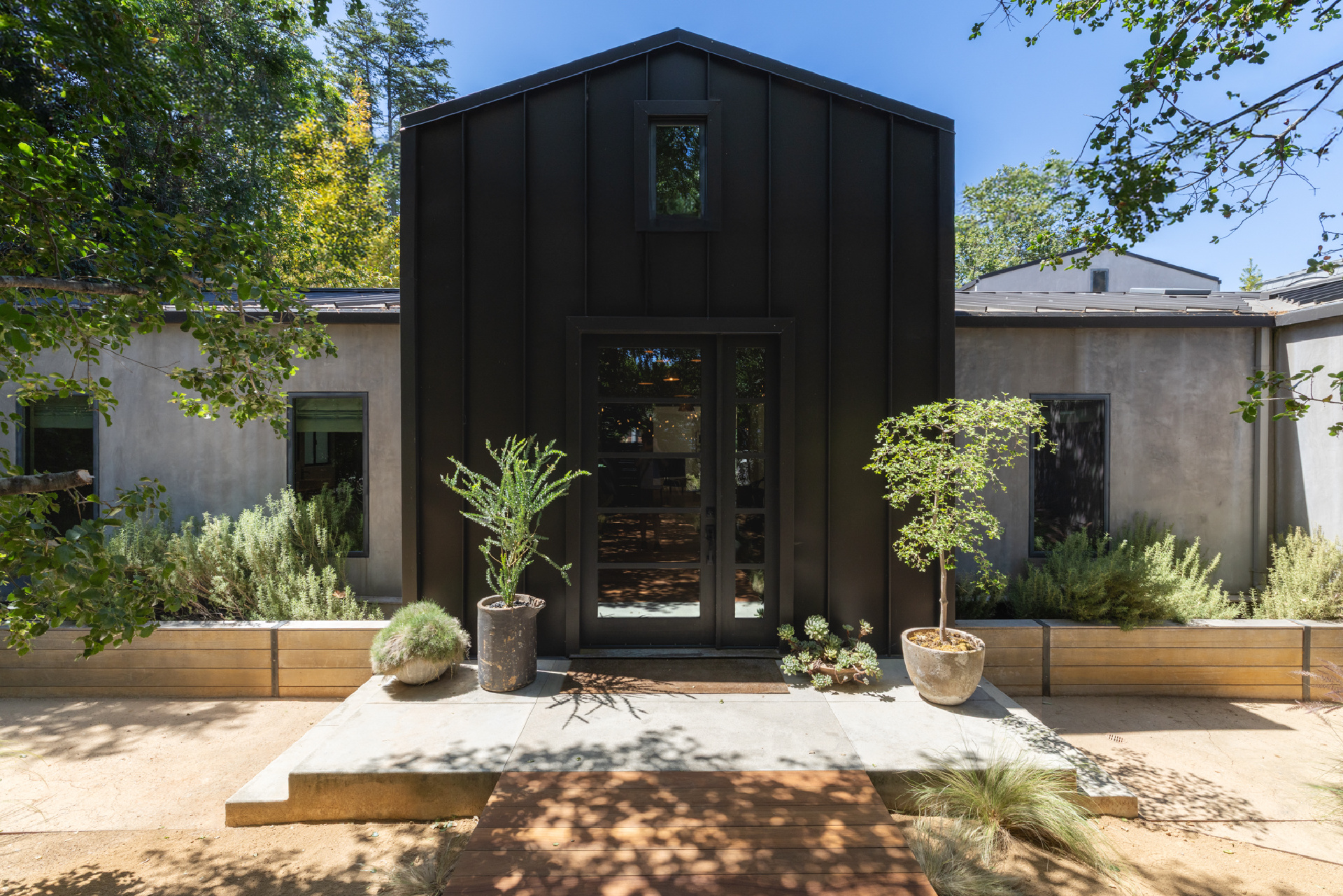 226 S. Rimpau Blvd     |     Hancock Park Los Angeles CA  | Jonah Wilson