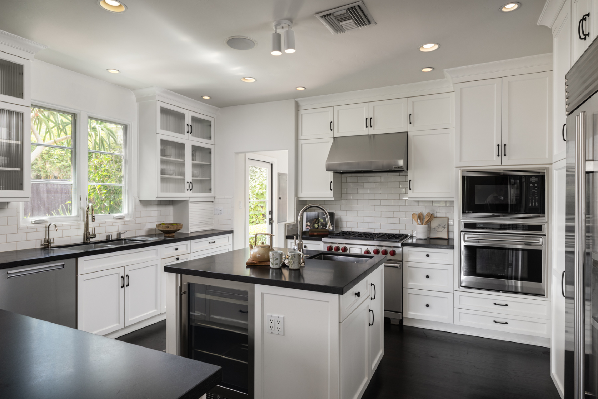 560 16th Street | Santa Monica Santa Monica CA | Jonah Wilson